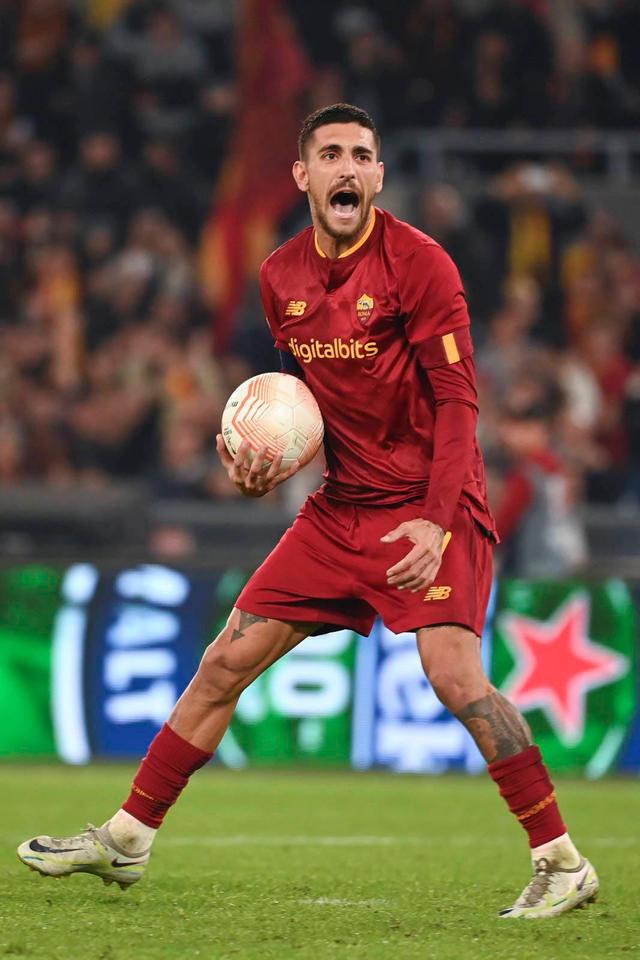 雷火电竞入驻-罗马前锋膝伤加重，恐将休战数周的简单介绍