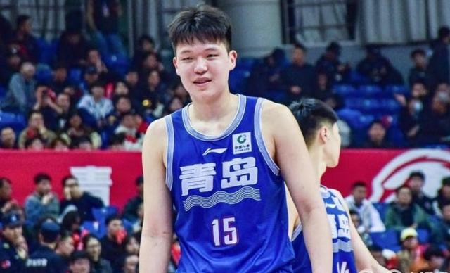 精妙护框！球员在比赛中完成关键封盖