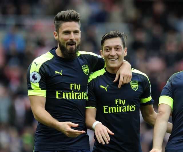 雷火电竞主播-切尔西绝杀勒沃库森，范佩西一己之力扛起全队的简单介绍