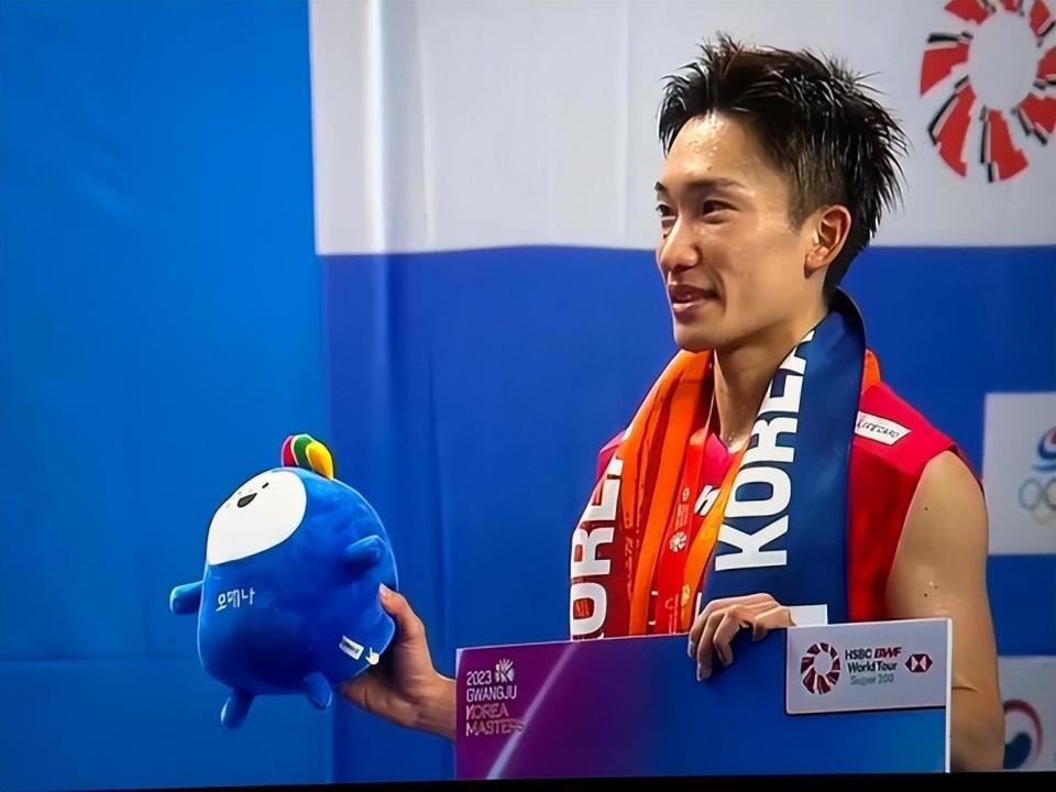 中国队逆转泰国队，桃田贤斗点燃赛场