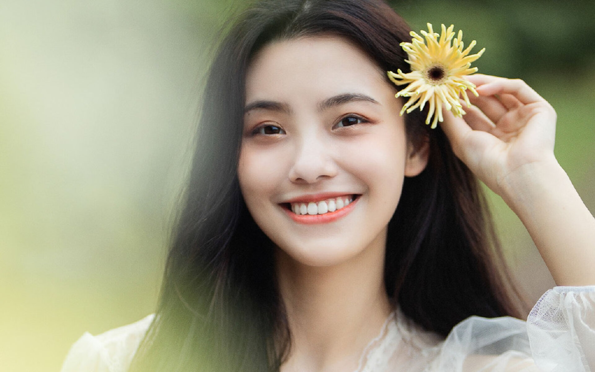 雷火电竞入驻-当东方巨龙遇见北美巨兽，恩比德在跨界巅峰战中定义何为无争议最佳