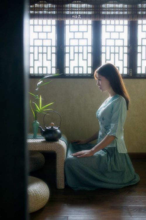 独一无二的瞬间,当拜仁的钢铁防线遇见挪威的李刚仁