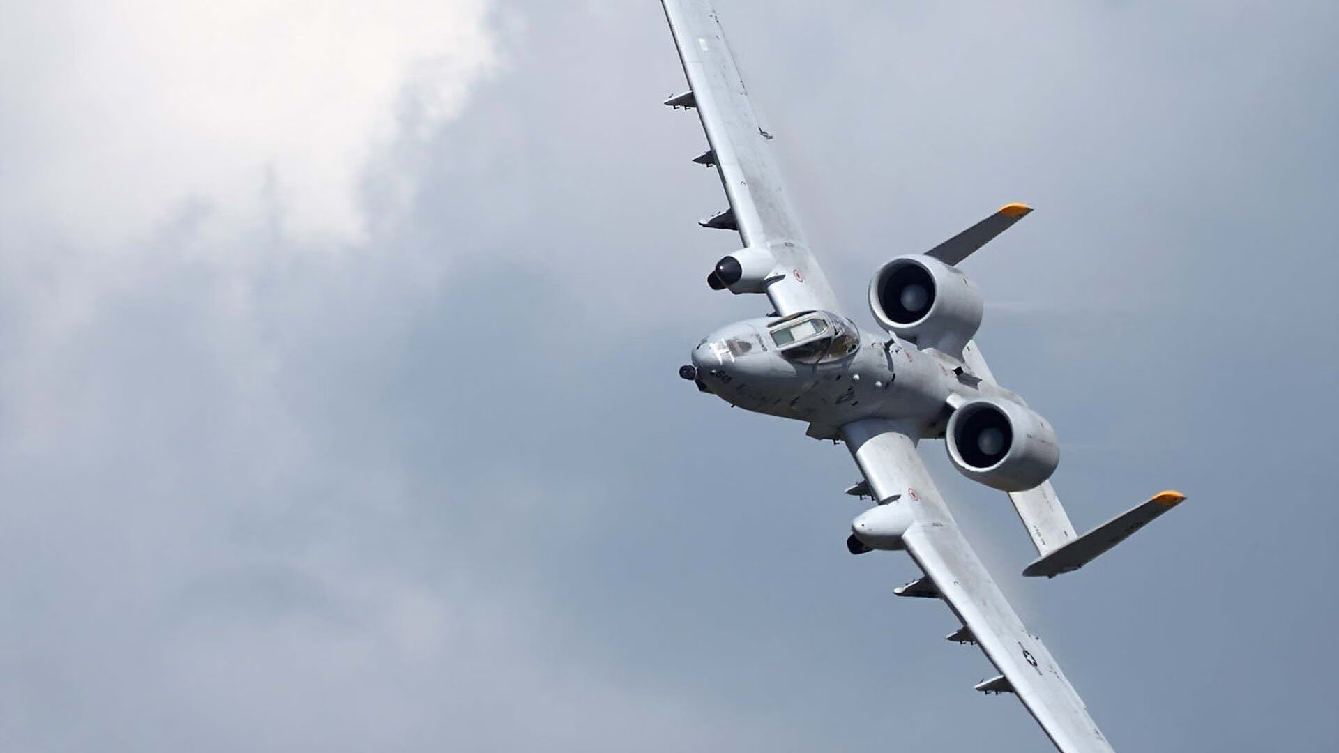 双星硬碰硬!马克西雨战爆发率太阳险胜浙江