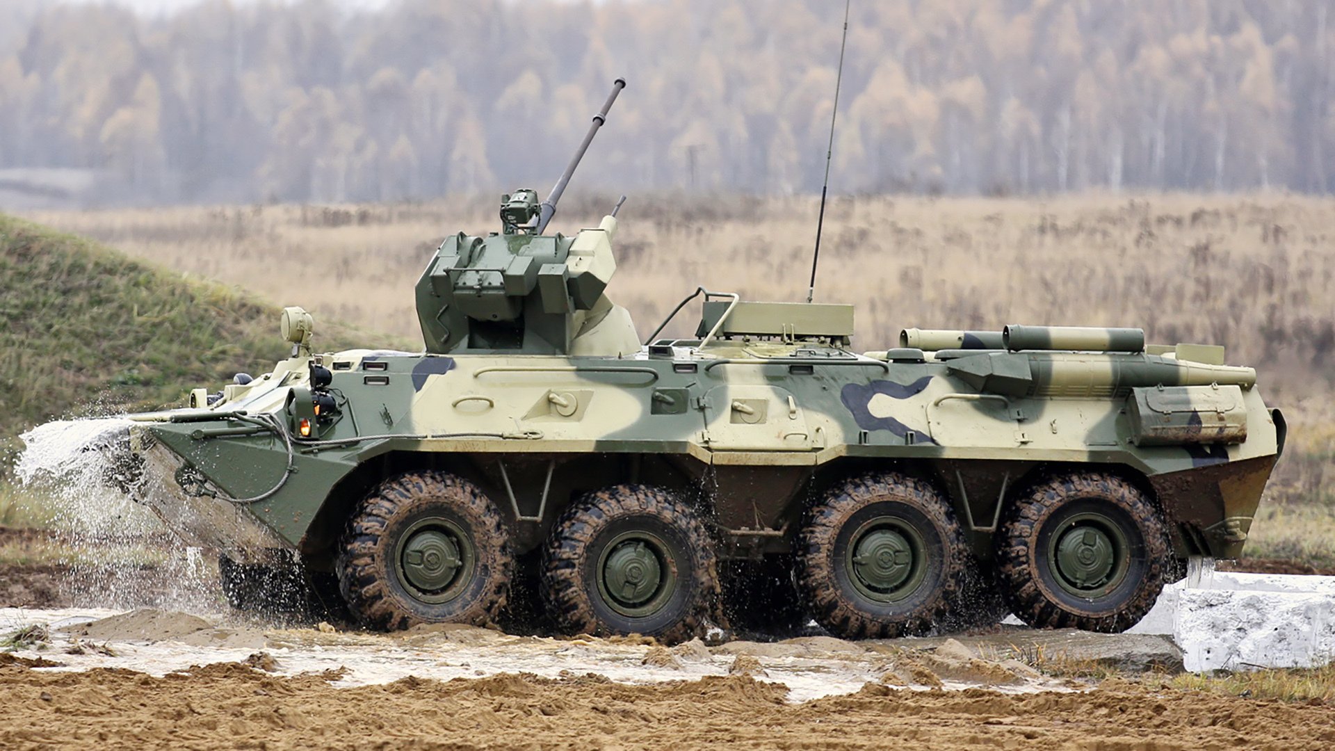 雷火电竞合作-铁幕之下，锋刃出鞘，当灰熊用窒息防守逼出米切尔的关键先生时刻